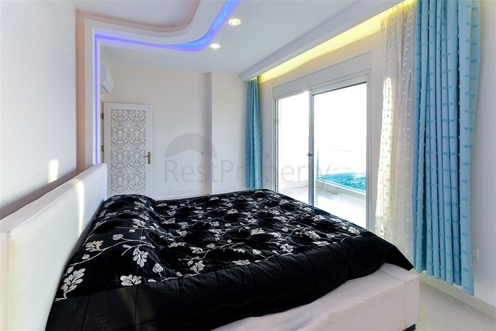 شقة مريحة للبيع في مجمع سكني على البحر في محمودلار شقة مريحة للبيع في مجمع سكني على البحر في محمودلار