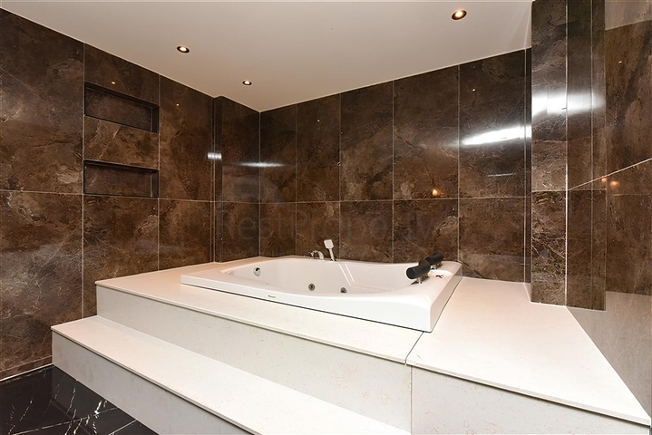 شقة 1+1 في مجمع جديد على بعد 300 متر من الشاطئ