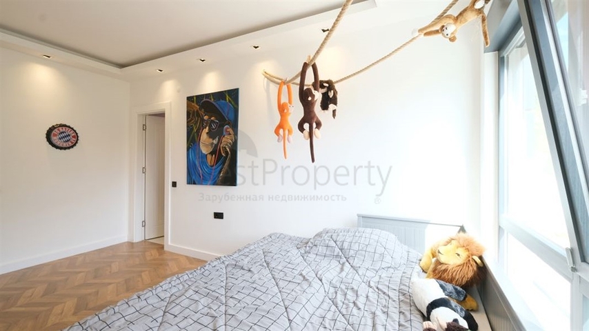 فيلا فاخرة 5 + 1 مع مناظر خلابة