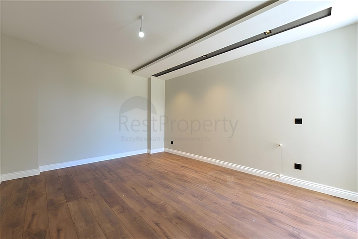 شقة مشرقة وواسعة في مجمع سكني حديث في منطقة أوبا