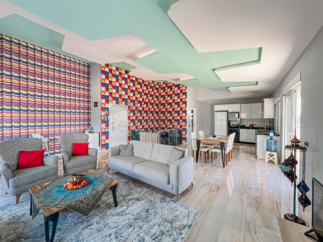 3 + 1 بنتهاوس مطلة على البحر 3 + 1 بنتهاوس مطلة على البحر