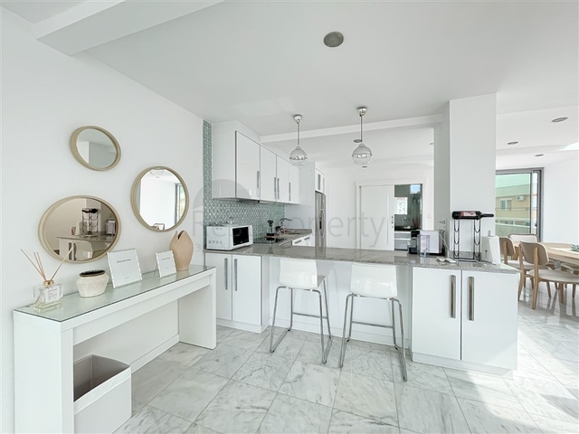 بنتهاوس 3+1 مع إطلالات على البحر والجبل