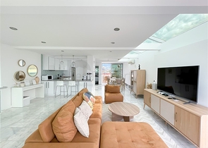 بنتهاوس 3+1 مع إطلالات على البحر والجبل