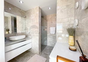 بنتهاوس 3+1 مع إطلالات على البحر والجبل