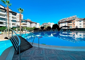 بنتهاوس 3+1 مع إطلالات على البحر والجبل