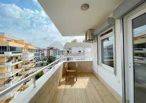 بنتهاوس 3+1 مع إطلالات على البحر والجبل