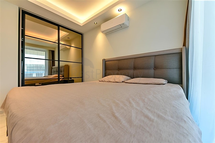 شقة 1 + 1 على الساحل الأول