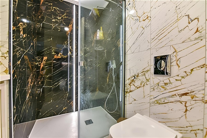 شقة 1 + 1 على الساحل الأول