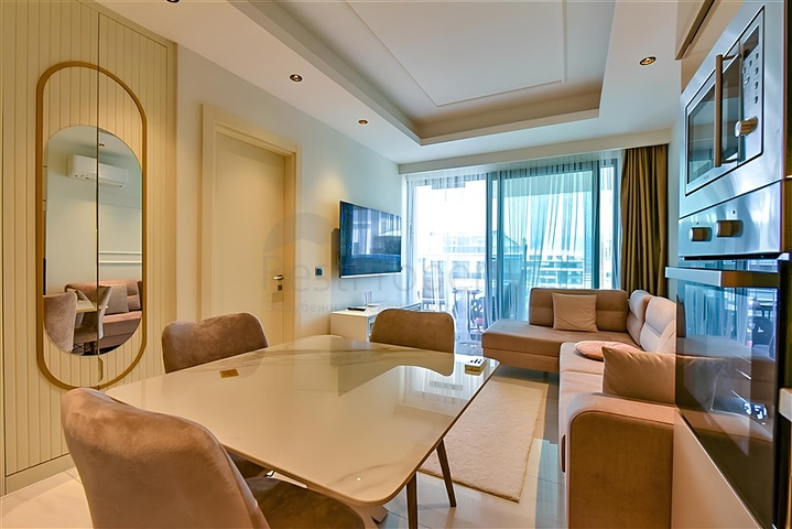 شقة 1 + 1 على الساحل الأول