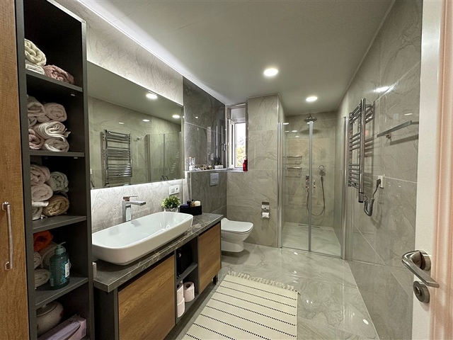 فيلا في الجزء الأوسط من ألانيا مطلة على البحر