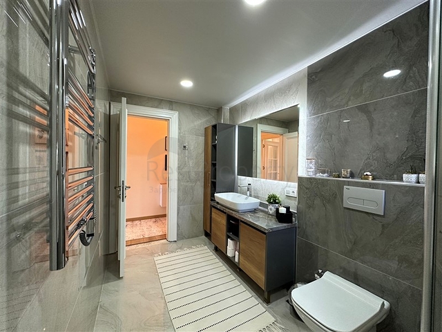 فيلا في الجزء الأوسط من ألانيا مطلة على البحر