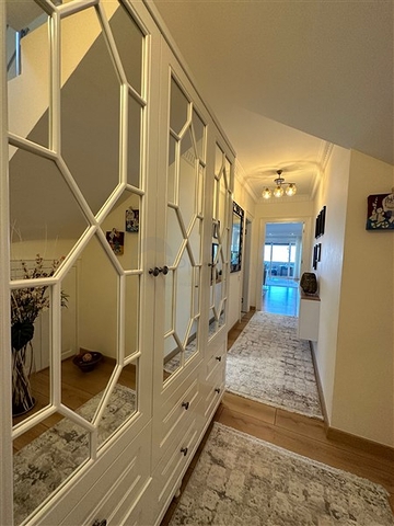 فيلا في الجزء الأوسط من ألانيا مطلة على البحر