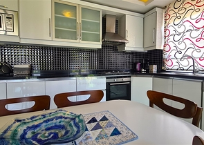 شقة 2 + 1 في منطقة أوبا 