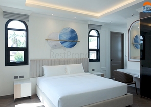 فيلات على طراز البحر الأبيض المتوسط في بانغ تاو