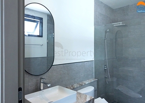 فيلات على طراز البحر الأبيض المتوسط في بانغ تاو