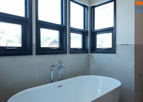 فيلات على طراز البحر الأبيض المتوسط في بانغ تاو