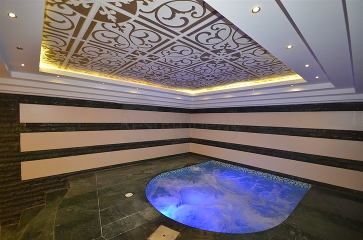 شقة 1+1 في منطقة محمودلار مطلة على البحر