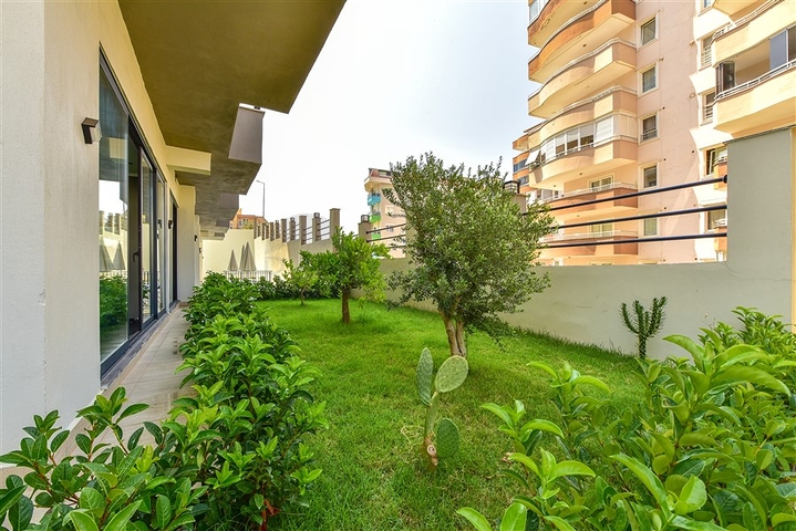 شقة 1+1 في حي محمودلار على بعد 600 متر من البحر