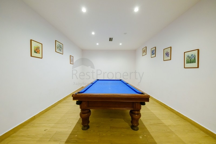 شقة مريحة 800 متر من شاطئ كليوباترا