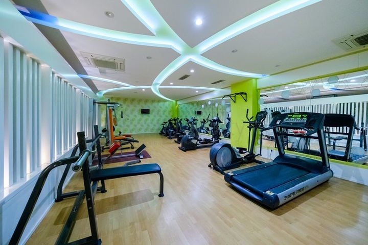 شقة مريحة 800 متر من شاطئ كليوباترا