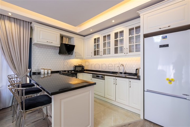 شقة 2+1 على بعد 50 متر من البحر في منطقة كارجيجاك