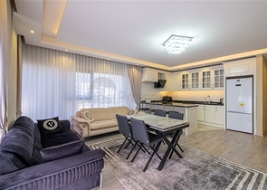 شقة 2+1 على بعد 50 متر من البحر في منطقة كارجيجاك