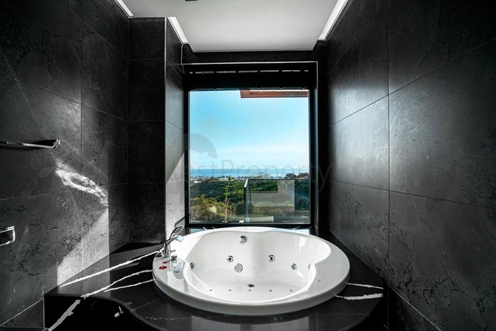 فيلا فاخرة في منطقة كارجيجاك