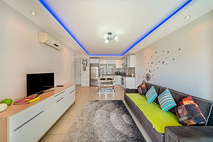 شقة 1+1 في منطقة أفسلار ، 750 متر من البحر 