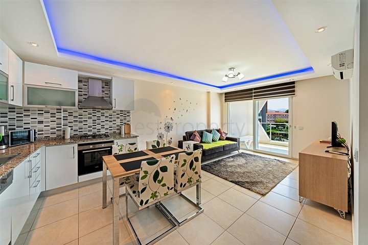 شقة 1+1 في منطقة أفسلار ، 750 متر من البحر 