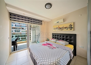 شقة 1+1 في منطقة أفسلار ، 750 متر من البحر 