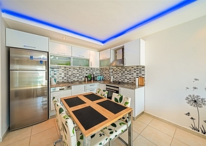 شقة 1+1 في منطقة أفسلار ، 750 متر من البحر 