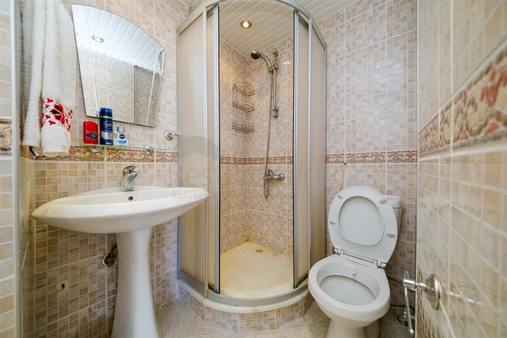 شقة مفروشة 1 + 1 في وسط ألانيا