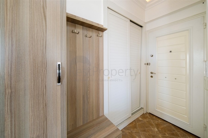 شقة مفروشة 1 + 1 في وسط ألانيا