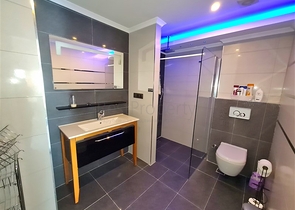 شقة خطية 3 + 1 في منطقة أوبا المرموقة