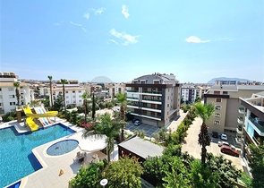 شقة خطية 3 + 1 في منطقة أوبا المرموقة