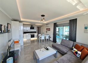 شقة خطية 3 + 1 في منطقة أوبا المرموقة