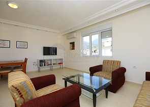 شقة فسيحة 2 + 1 على بعد 500 متر من شاطئ كليوباترا 