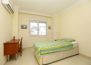 شقة فسيحة 2 + 1 على بعد 500 متر من شاطئ كليوباترا 