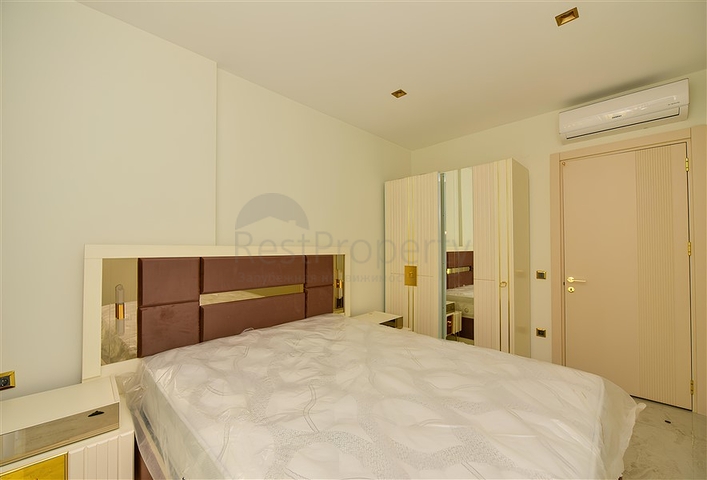 شقة 1+1 في مجمع من الدرجة الممتازة في وسط ألانيا 