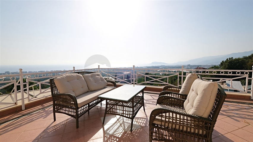 فيلا خاصة محاطة بالطبيعة في منطقة كستل