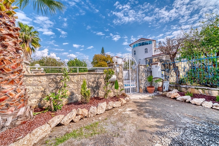 الفيلا الفاخرة هي مزيج مثالي من الطبيعة والراحة الحديثة