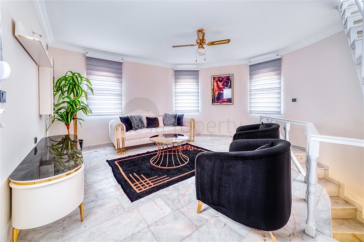 الفيلا الفاخرة هي مزيج مثالي من الطبيعة والراحة الحديثة