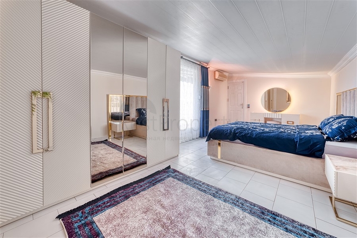 الفيلا الفاخرة هي مزيج مثالي من الطبيعة والراحة الحديثة