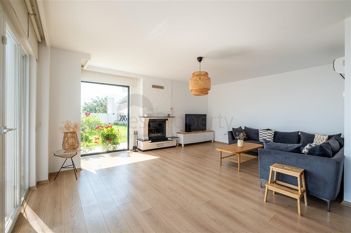 منزل مثالي على البحر: فيلا حصرية في منطقة أوبا الشهيرة