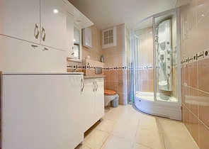 شقة فسيحة 2 + 1 في منطقة توسمور