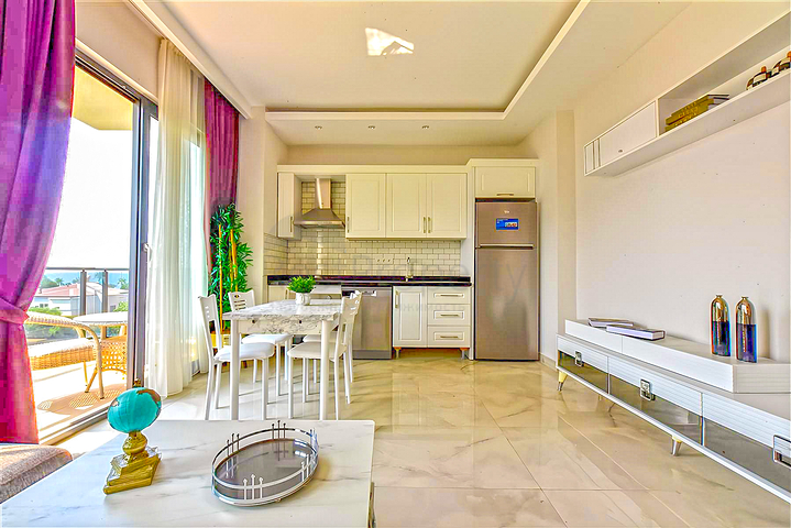 شقة 200 متر من البحر في حي كستل