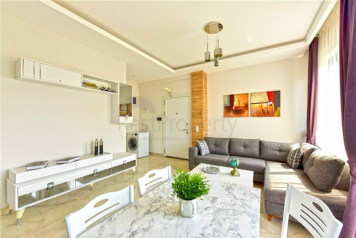 شقة 200 متر من البحر في حي كستل