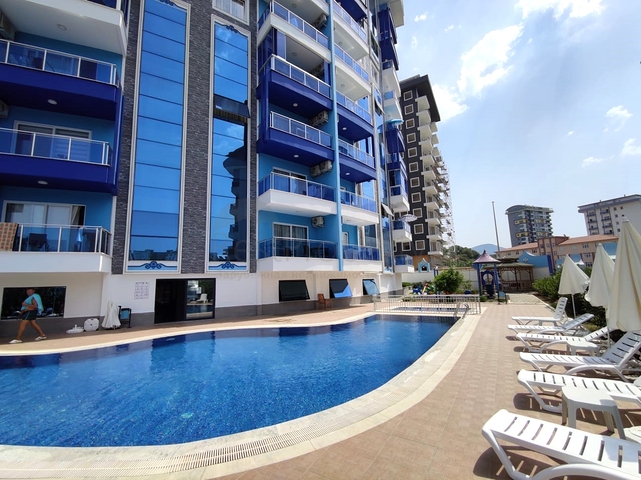 شقة مفروشة 1 + 1 في محمودلار