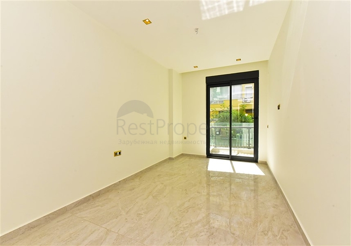 شقة 1+1 في وسط ألانيا 