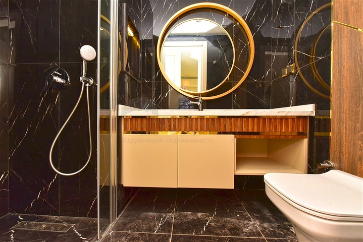 شقة 1+1 في وسط ألانيا 